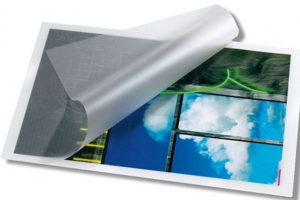 Pentru a prelungi durata de viata a magnetilor poti lamina fotografiile printate.